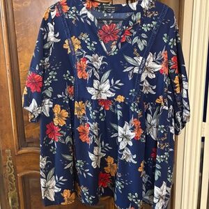 Bloomchic Flowing flower shirt